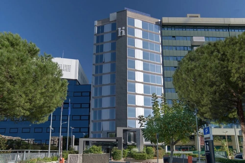 ハイ ホテル バーリ 写真