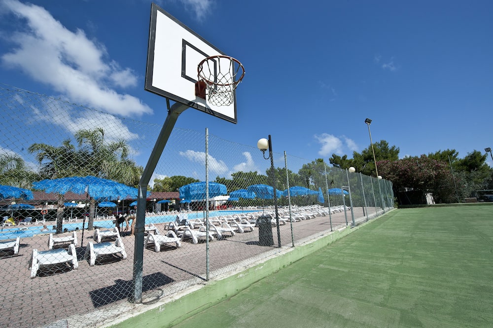 ビラッジョ レ ディオメディ 写真