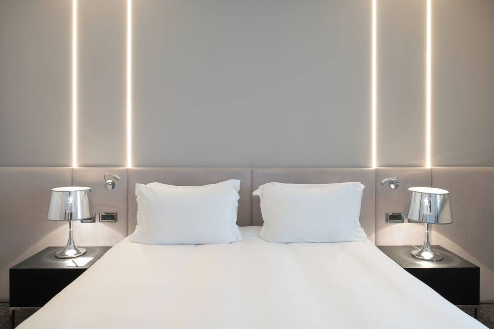 ソフィテル アテネ エアポート ホテル 写真