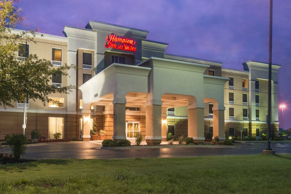 ハンプトン イン & スイーツ ジャクソン 写真