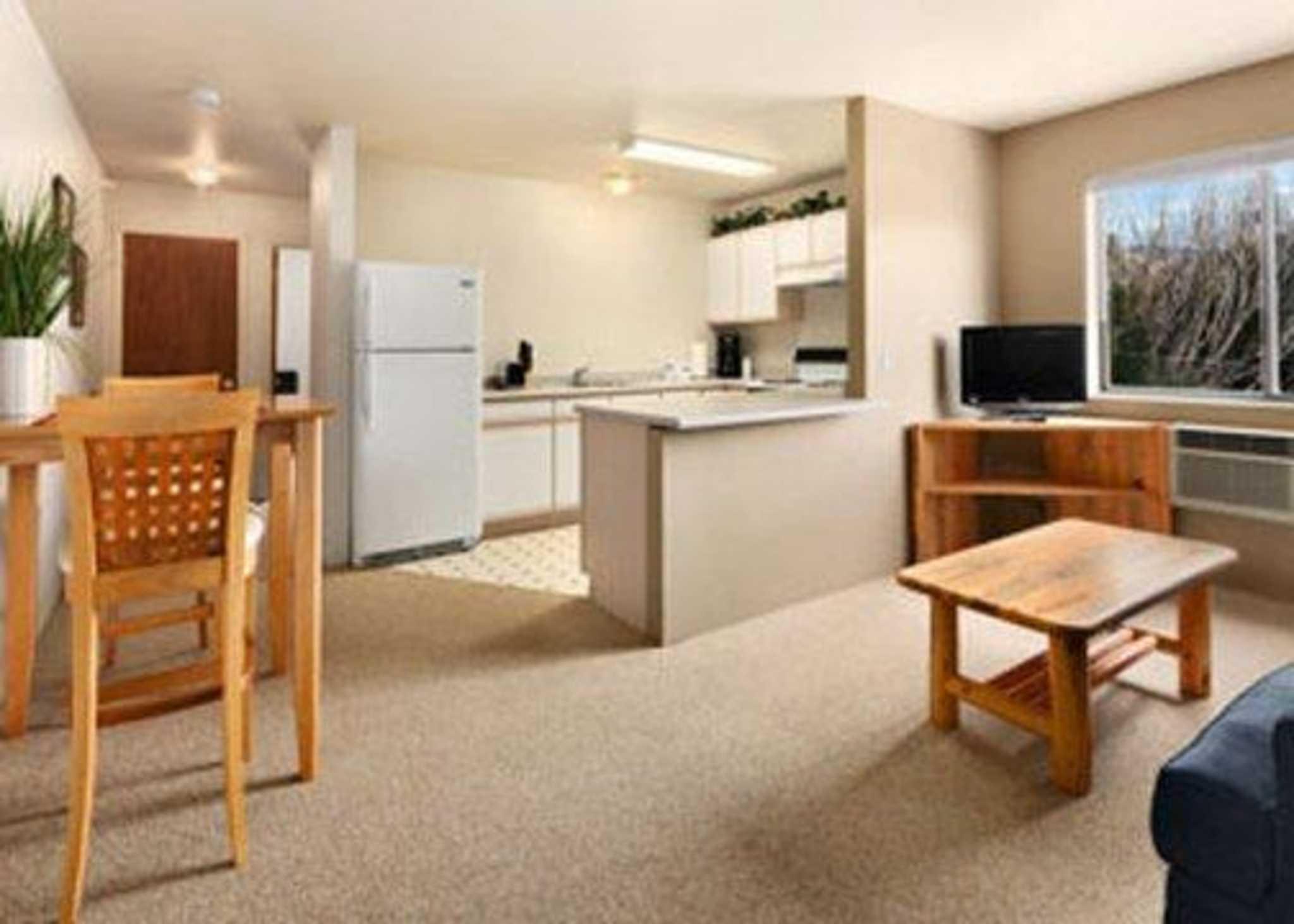 トラベロッジ バイ ウィンダム ガーディナー イエローストーン パーク ノース 写真