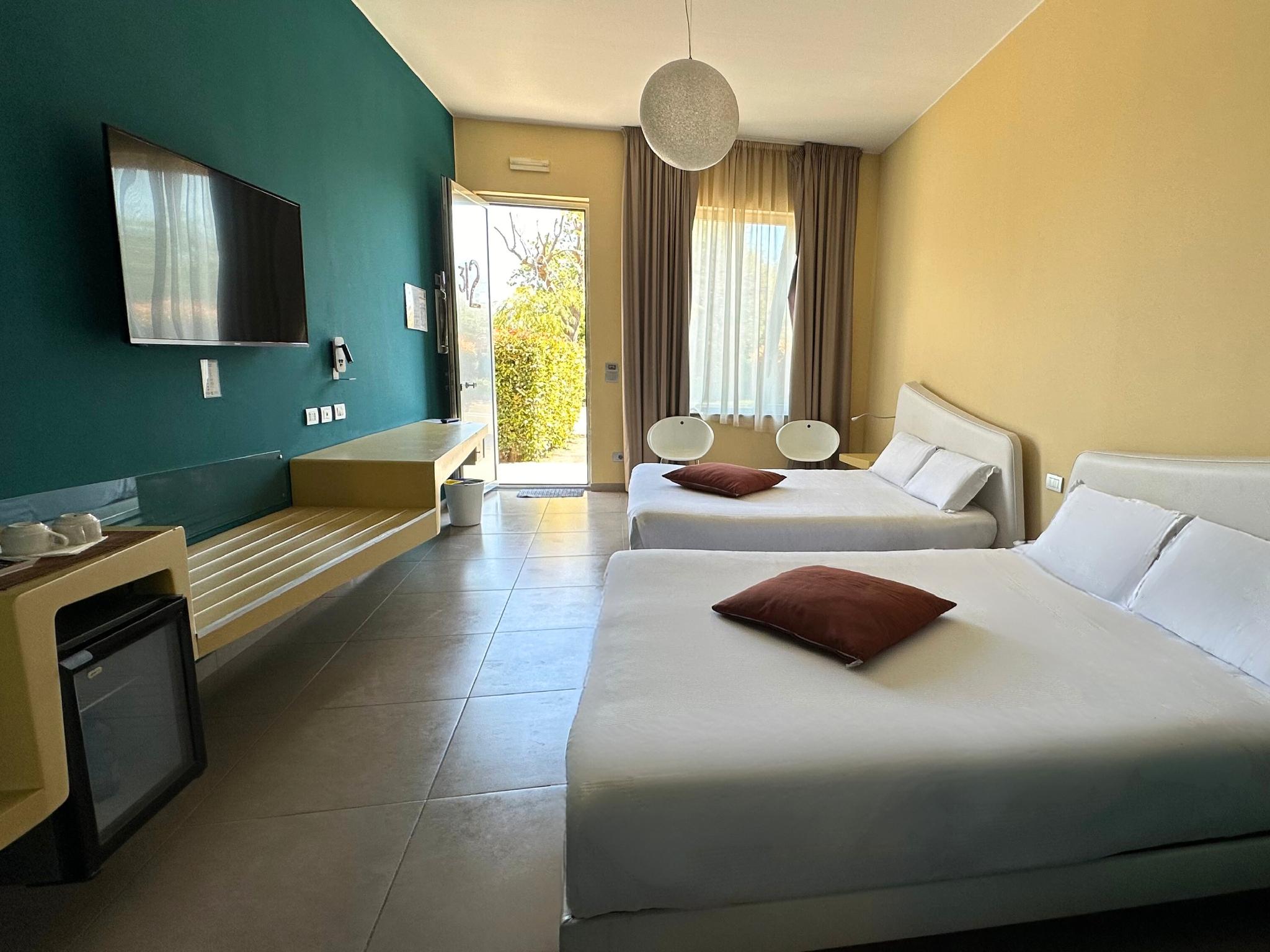 Ibis Styles Catania Acireale 写真