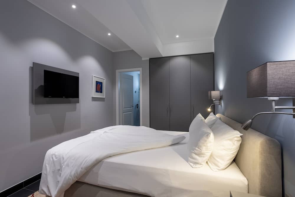 バチャリ パレイ バーデン  バーデン 写真