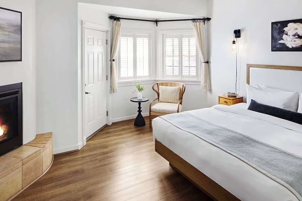 メゾン フルリエ ア フォー シスターズ イン 写真