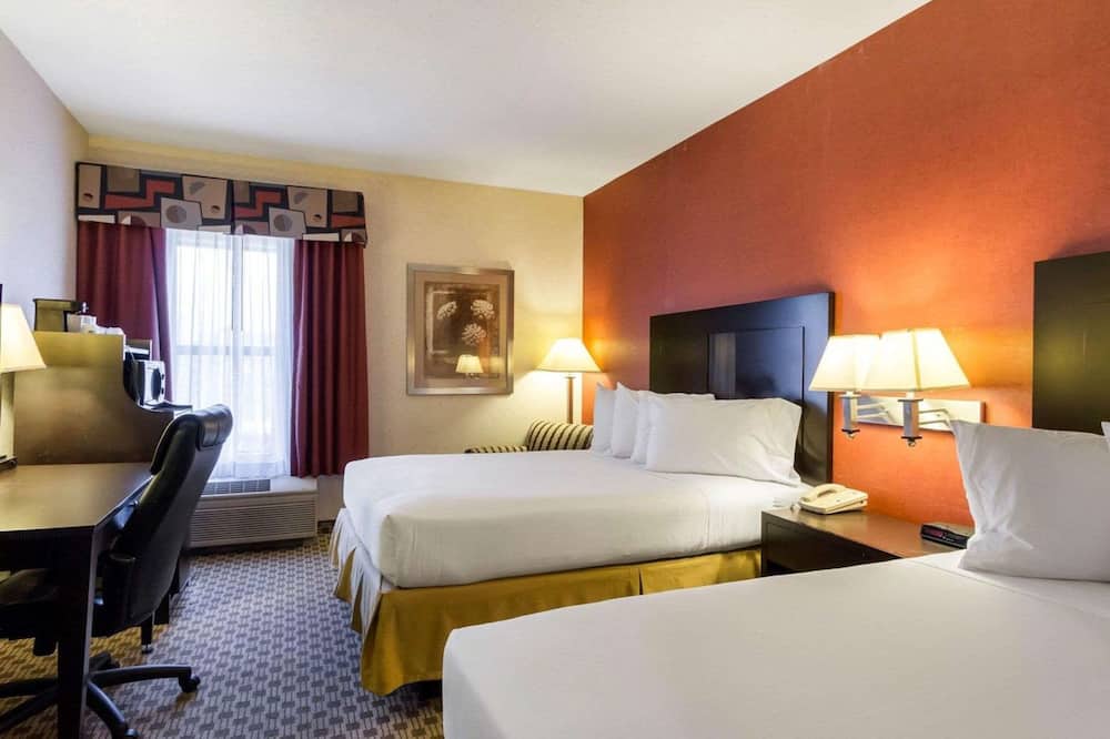 クオリティ イン & スイーツ オークウッド ビレッジ - クリーブランド サウス 写真