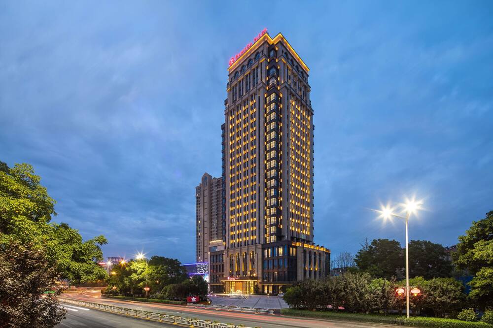Ramada Plaza Wuhan Huangpi 写真