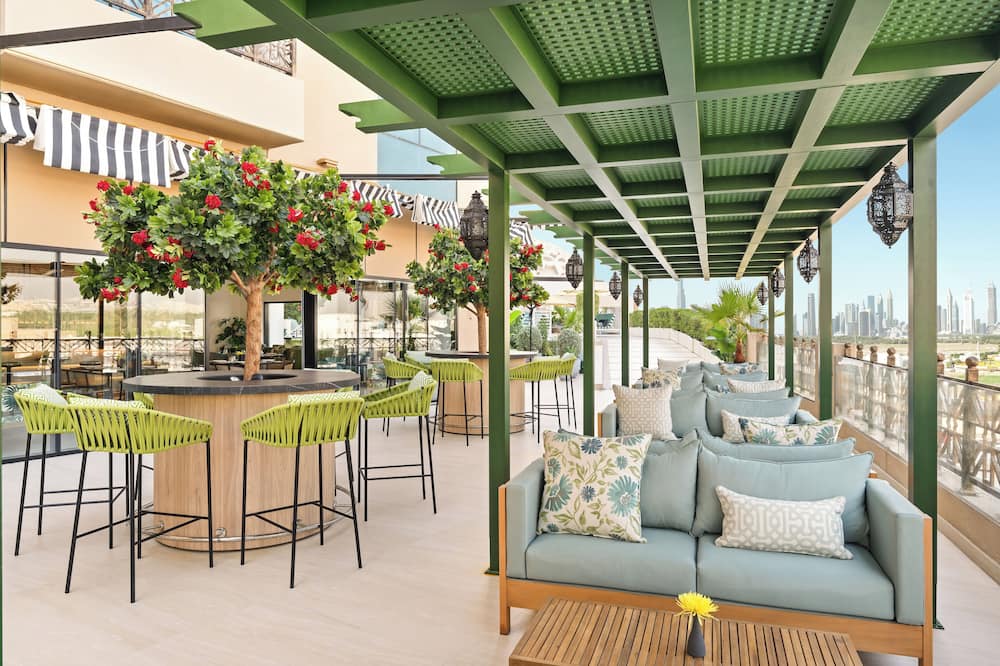 バルセロ アル ジャダフ 写真