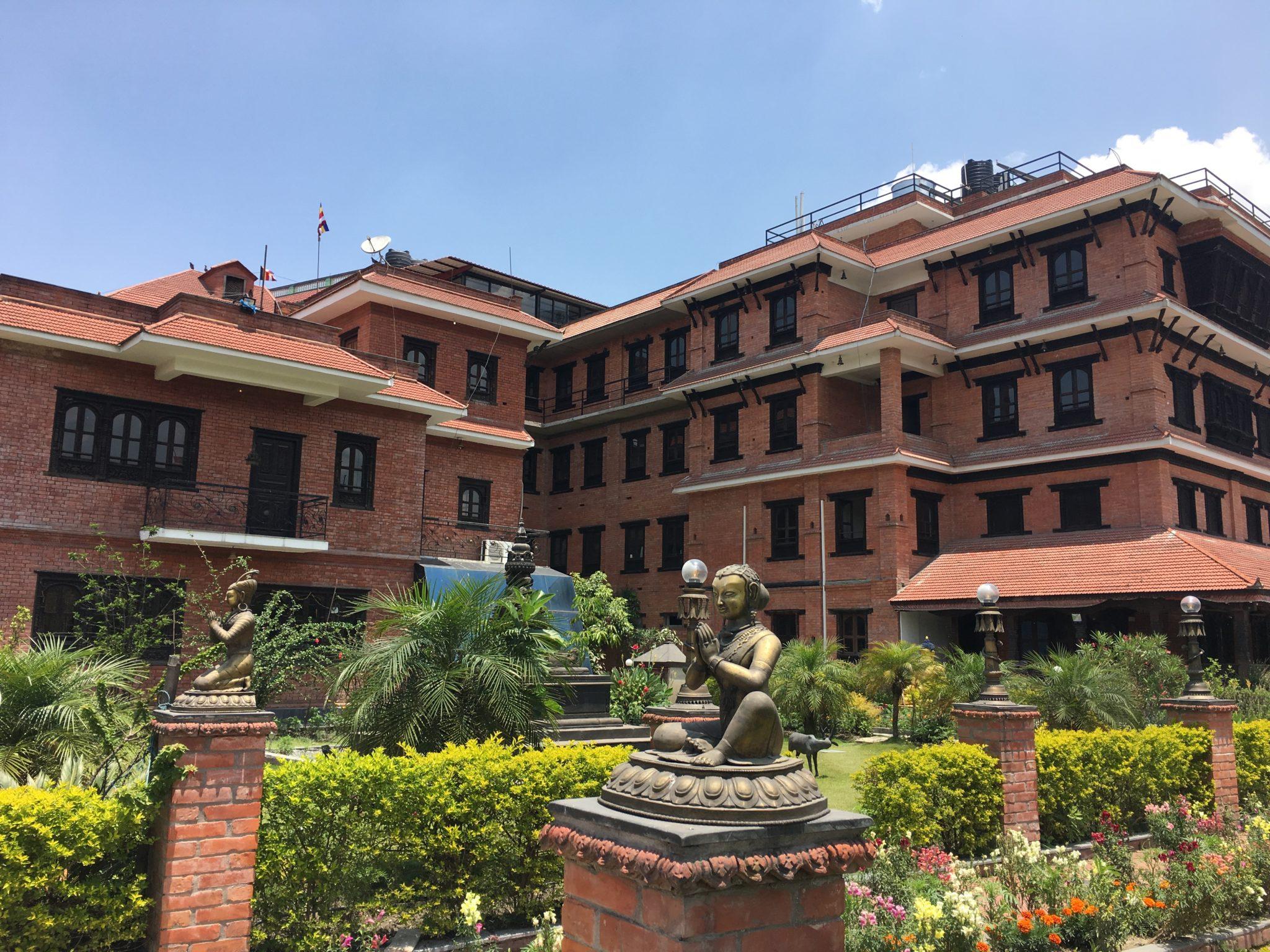 ホテル イェチュ 写真