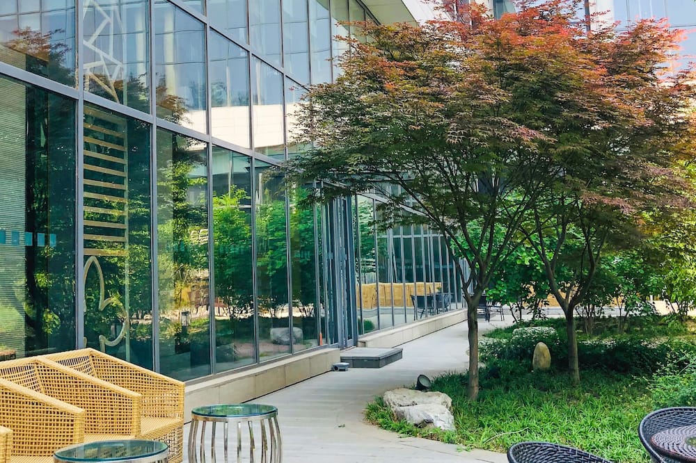 ホリデイ イン北京シージンシャン パークビュー by IHG (北京石景山景园假日酒店) 写真