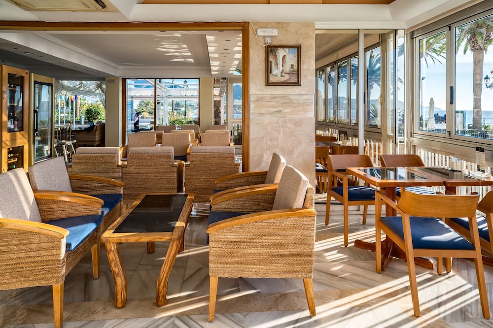 ホテル バルコン デ ヨーロッパ 写真