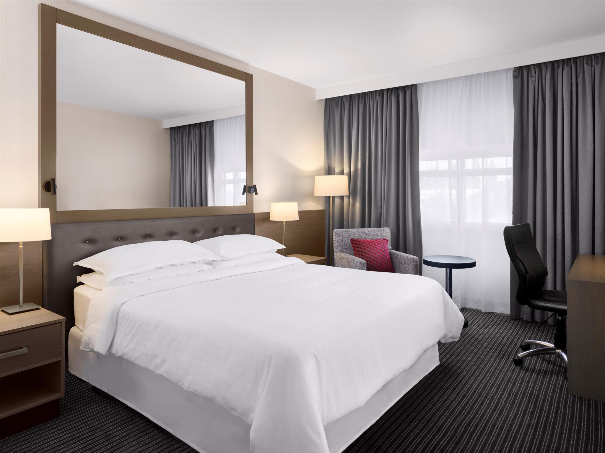 シェラトン ヒースロー ホテル 写真