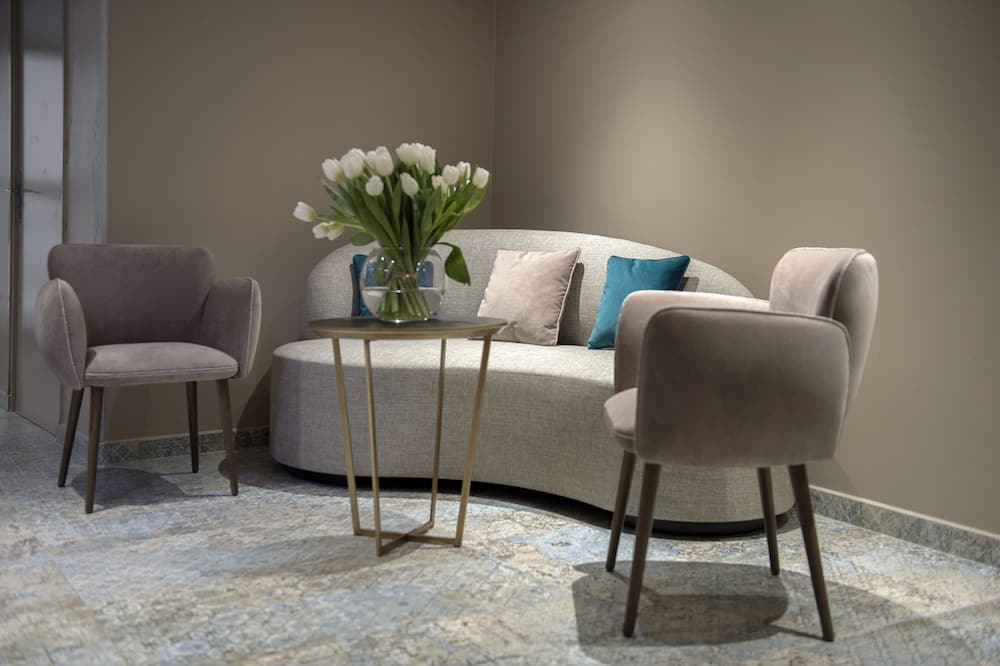 ホテル メルキュール パリ シュレーヌ ロンシャン 写真