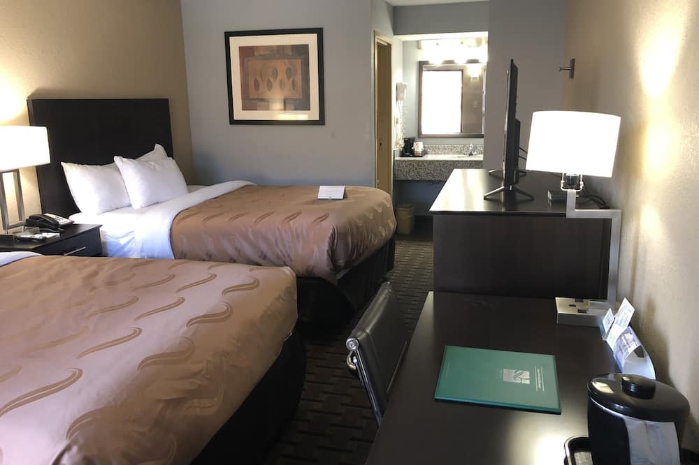 クオリティ イン クリントン - ローレンズ I-26 写真