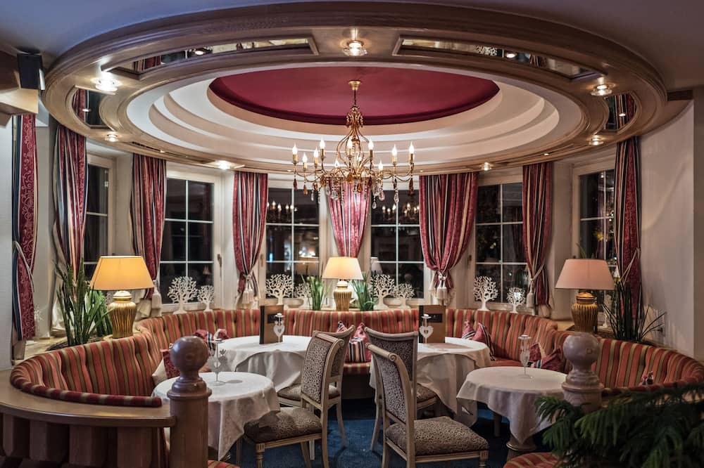 フィア ヤレスザイテン ウェルネスリゾート アーヘンゼー 写真