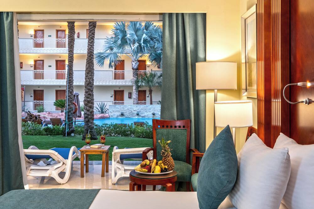 Xperience Sea Breeze Resort 写真