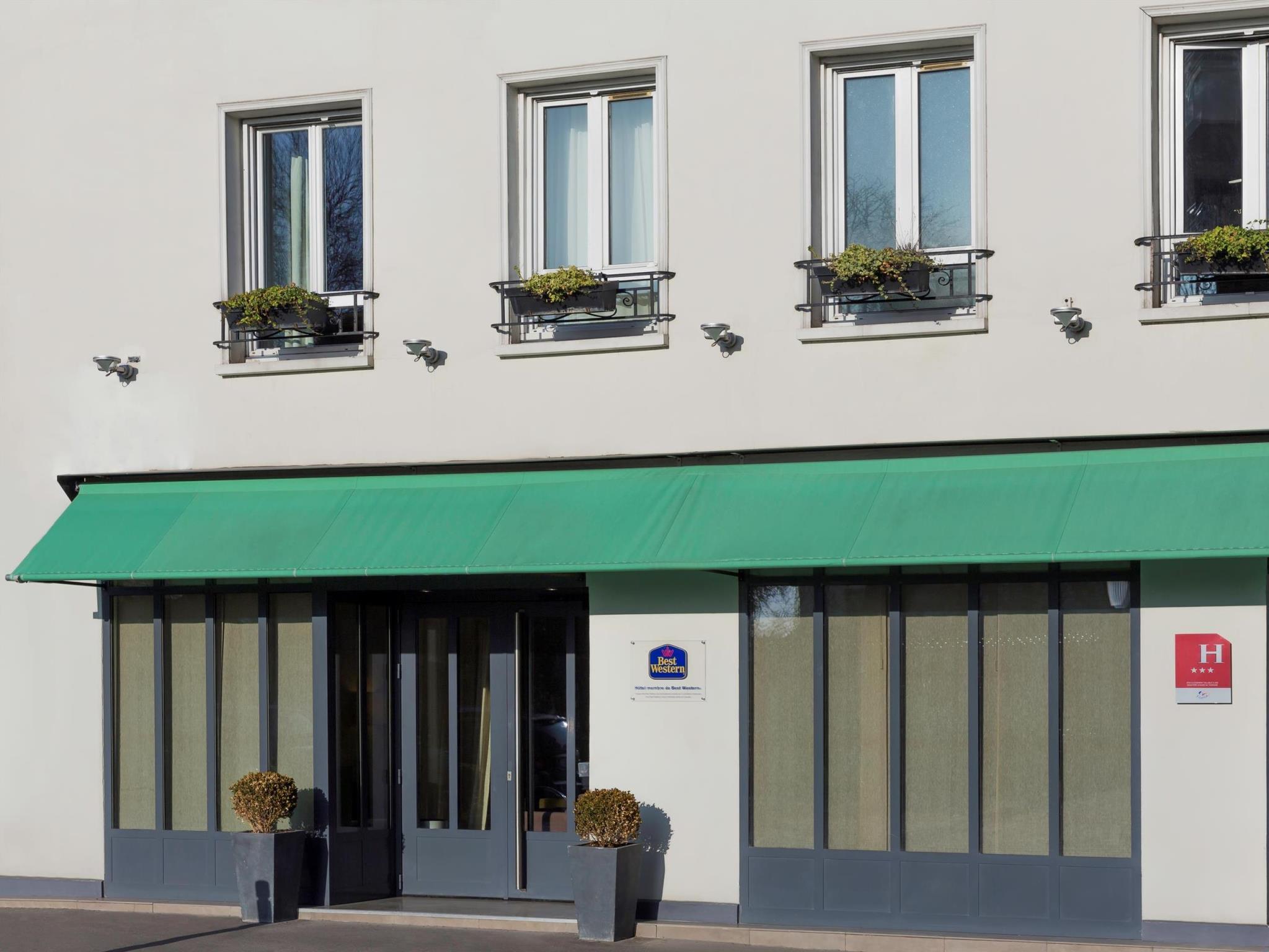 ベストウェスタン リーヴ ド パリ ラ デファンス 写真