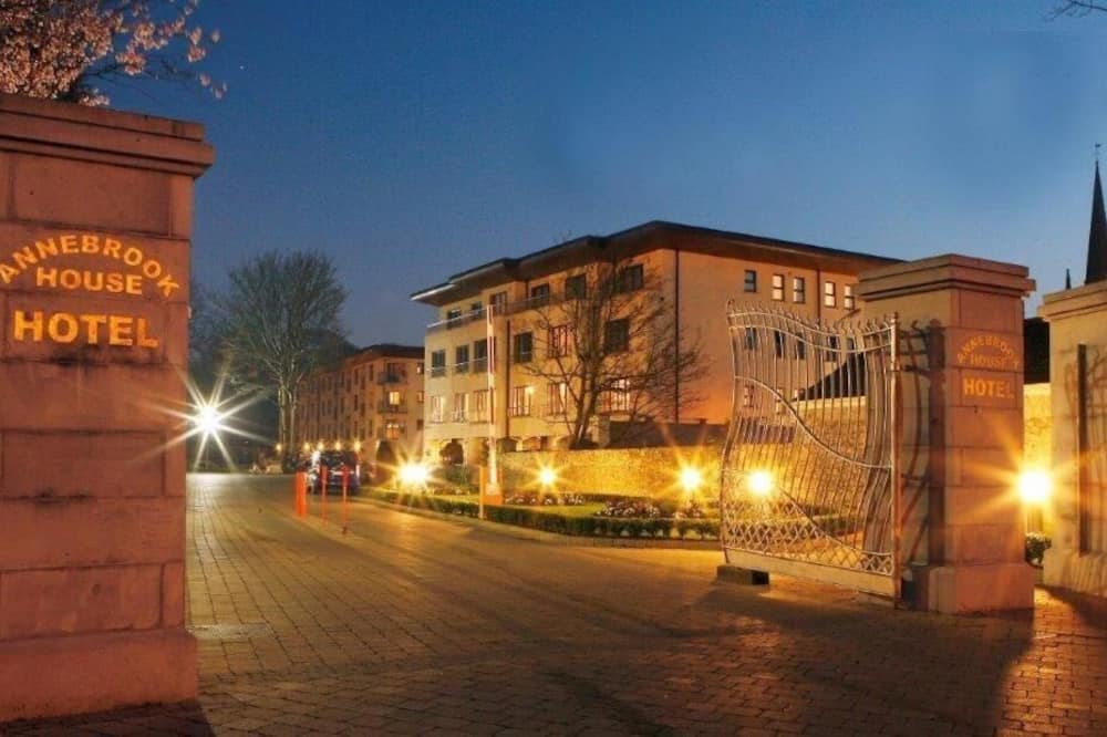 Annebrook House Hotel 写真