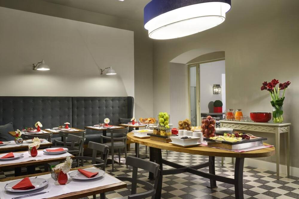 ホテル ロッソ 23 写真