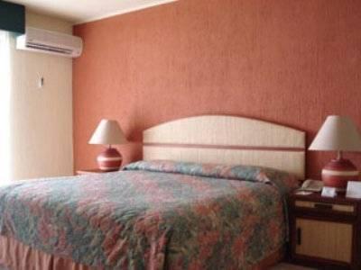 ホテル カミーノ レアル ティカル 写真