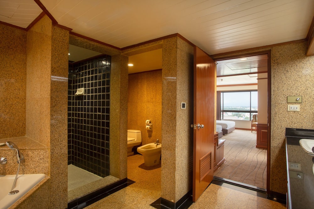 センタラ リバーサイド ホテル チェンマイ 写真