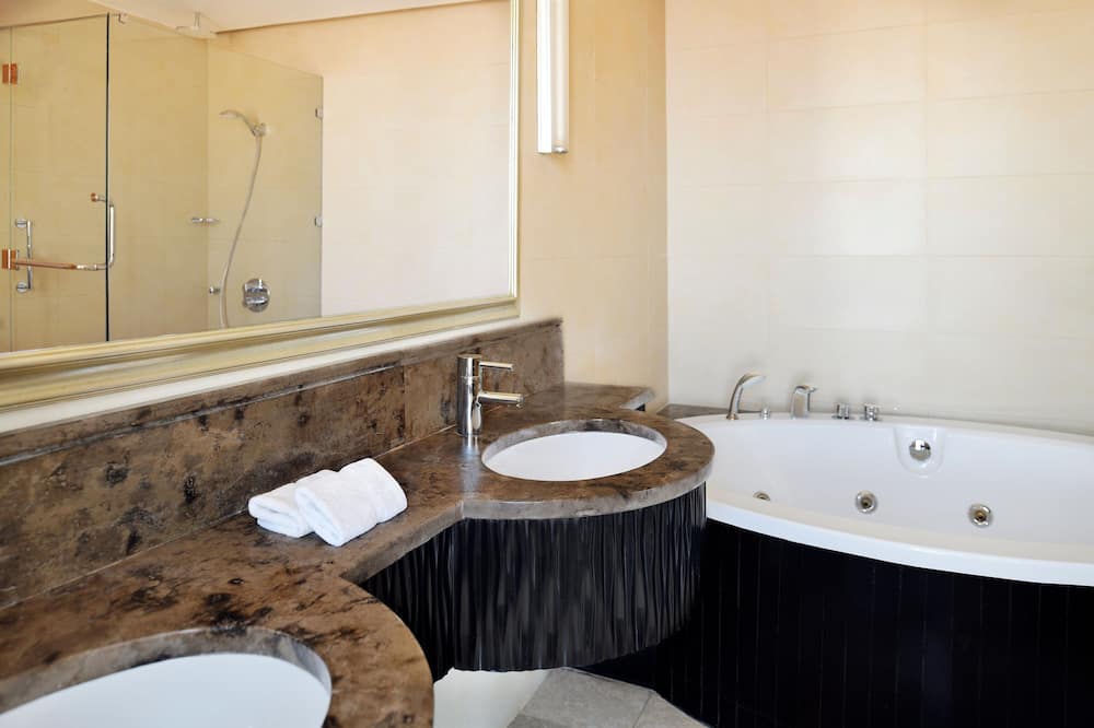 ペトラ マリオット ホテル 写真