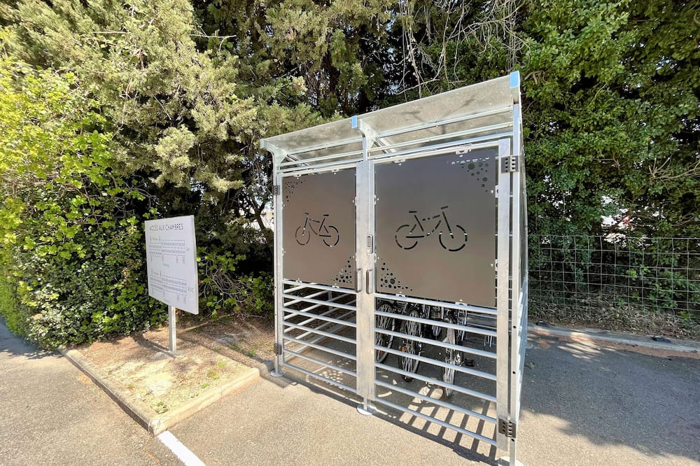 カンパニール オレンジ ホテル 写真