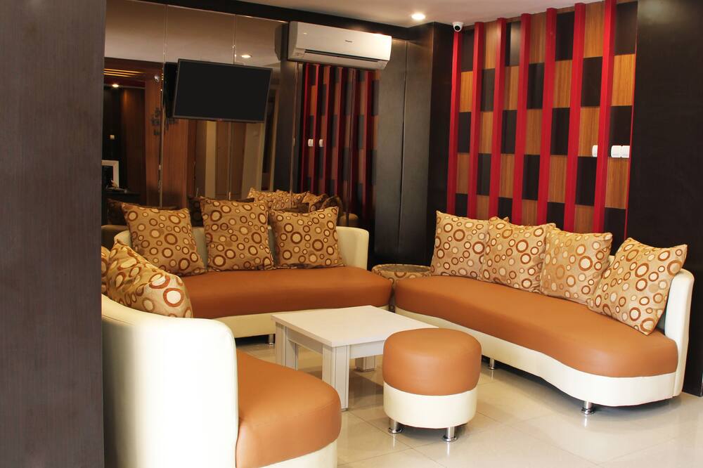 ラックスポイント ホテル スラバヤ 写真