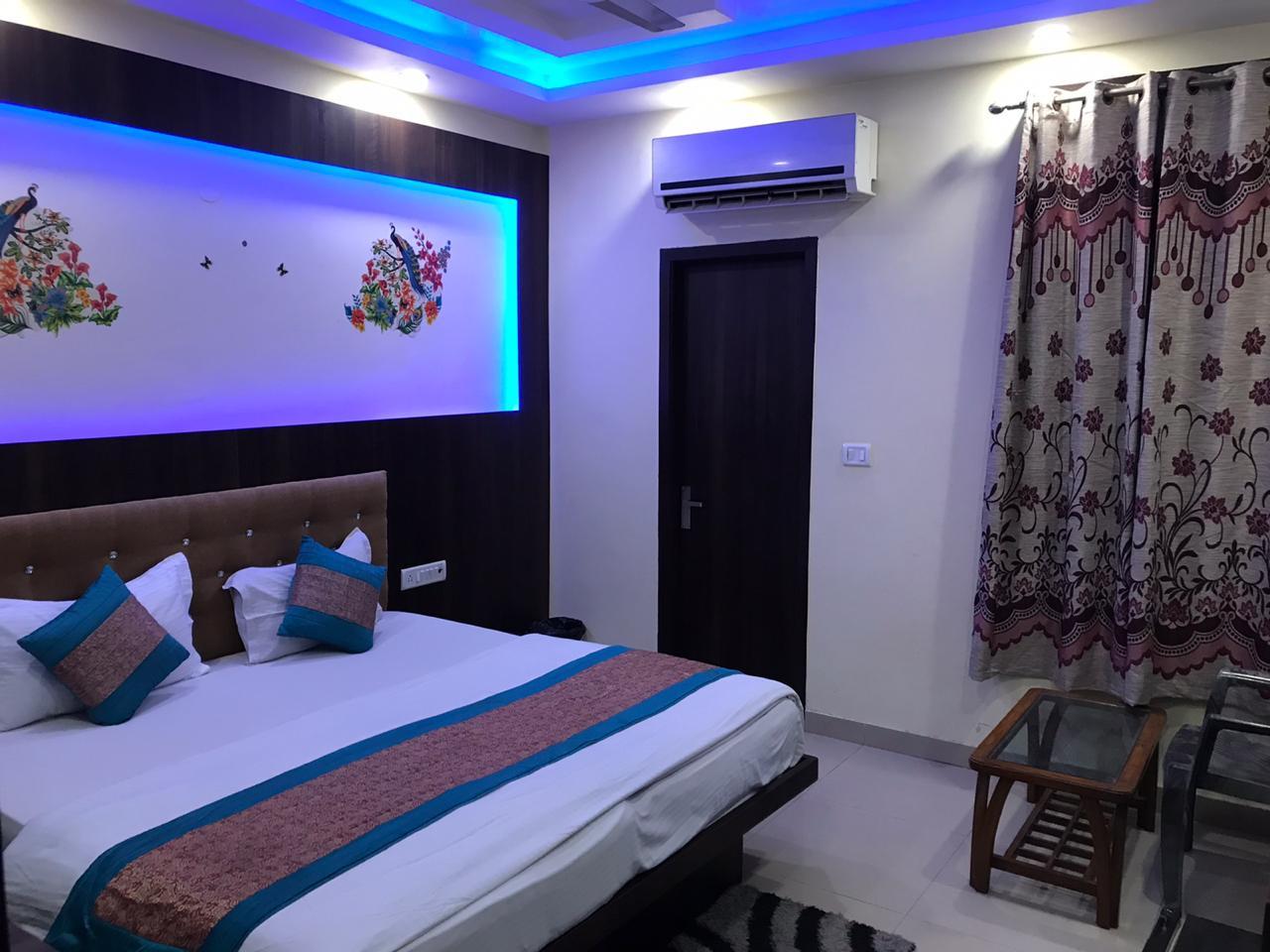 ゴールームゴー コテージ ガンガ イン ニューデリー 写真