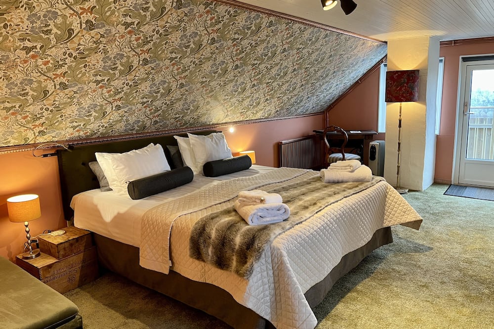 シドクステンス アット ピレヒル 写真