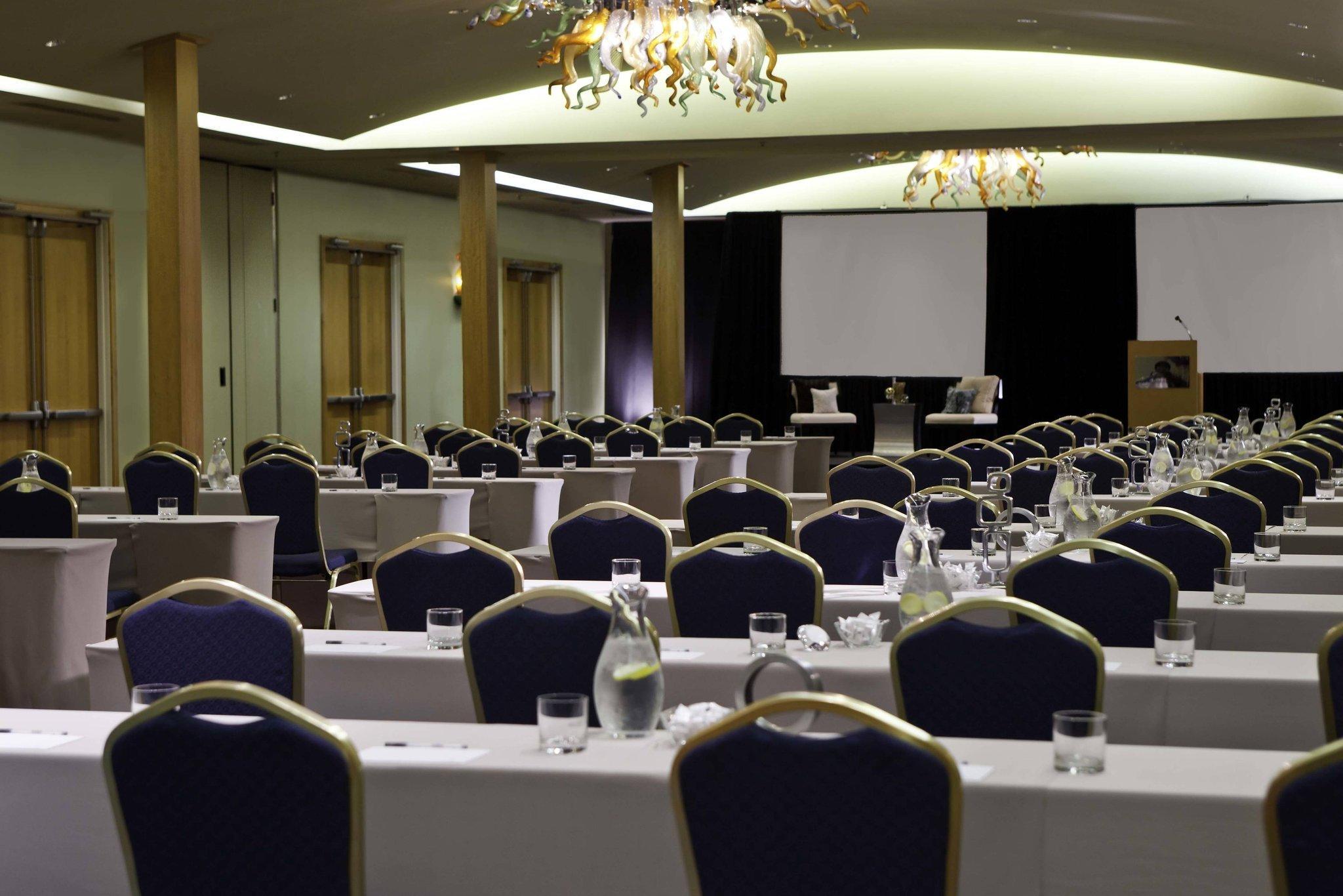 ルネッサンス ニュー オーリンズ ペレ マルケット フレンチ クォーター エリア ホテル 写真