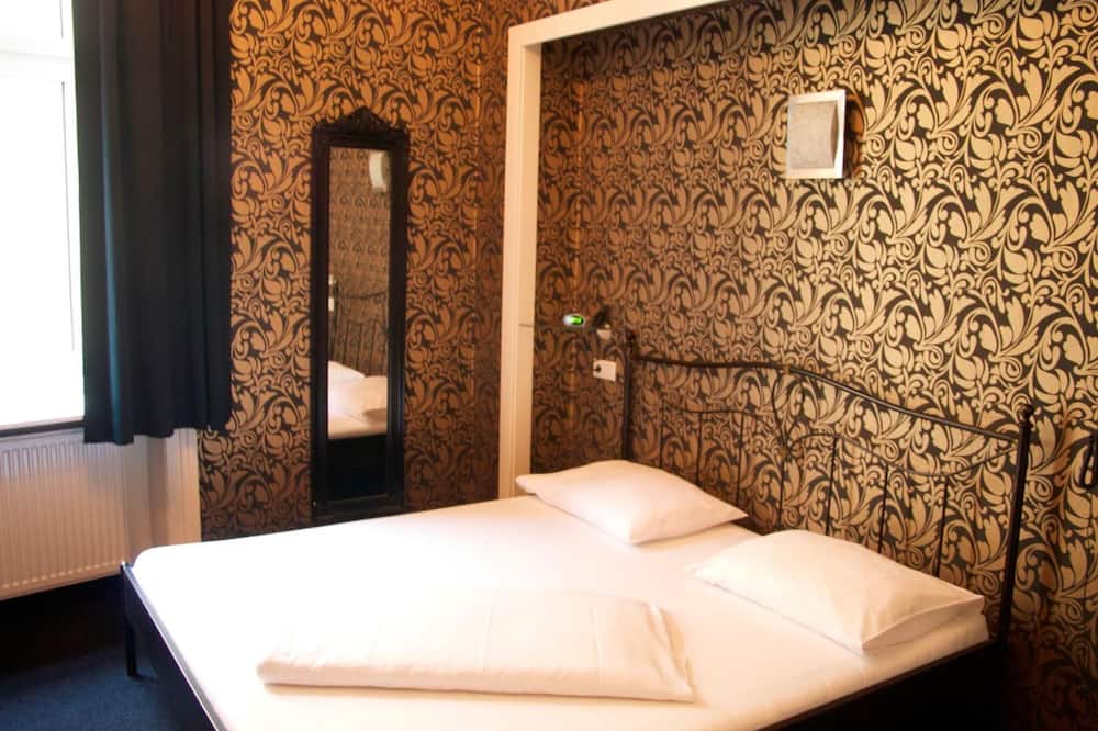 ホテル ゴールデネ スピネ 写真