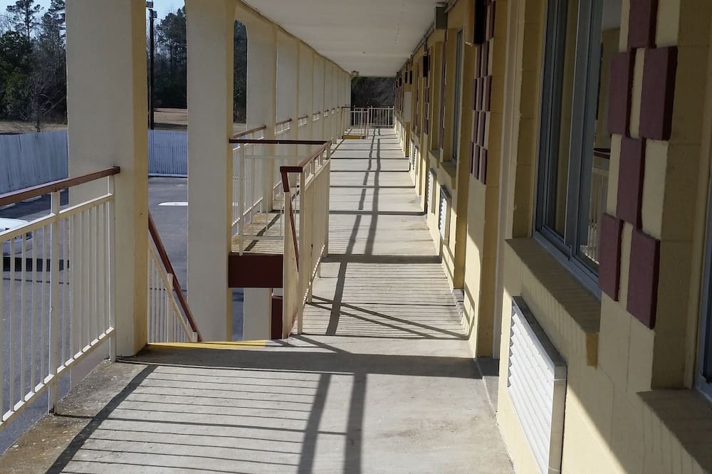 エコノミー イン 写真