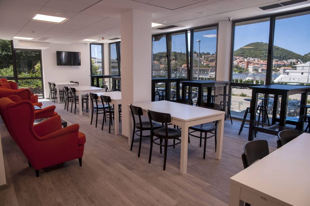 ホステル ソル 写真