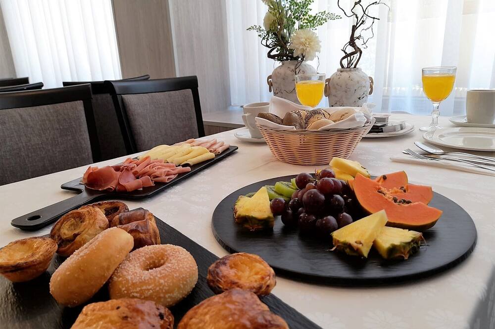 ホテル クリスタル セトゥーバル 写真