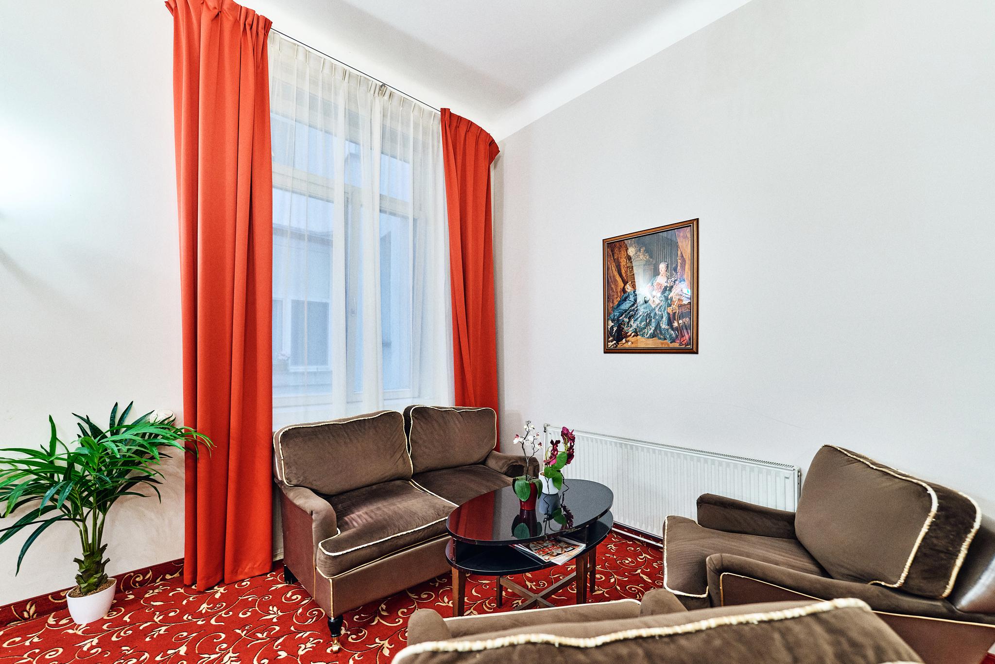 ホテル ペンション バロン アム ショッテントーア 写真