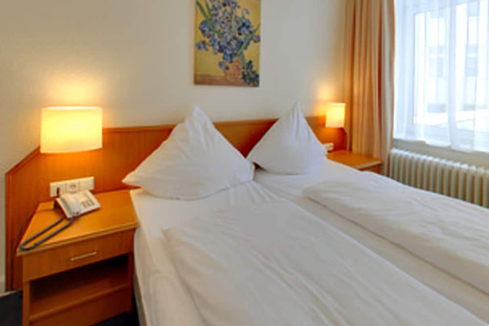 ホテル ターミナル アム ハウフトバーンホフ 写真