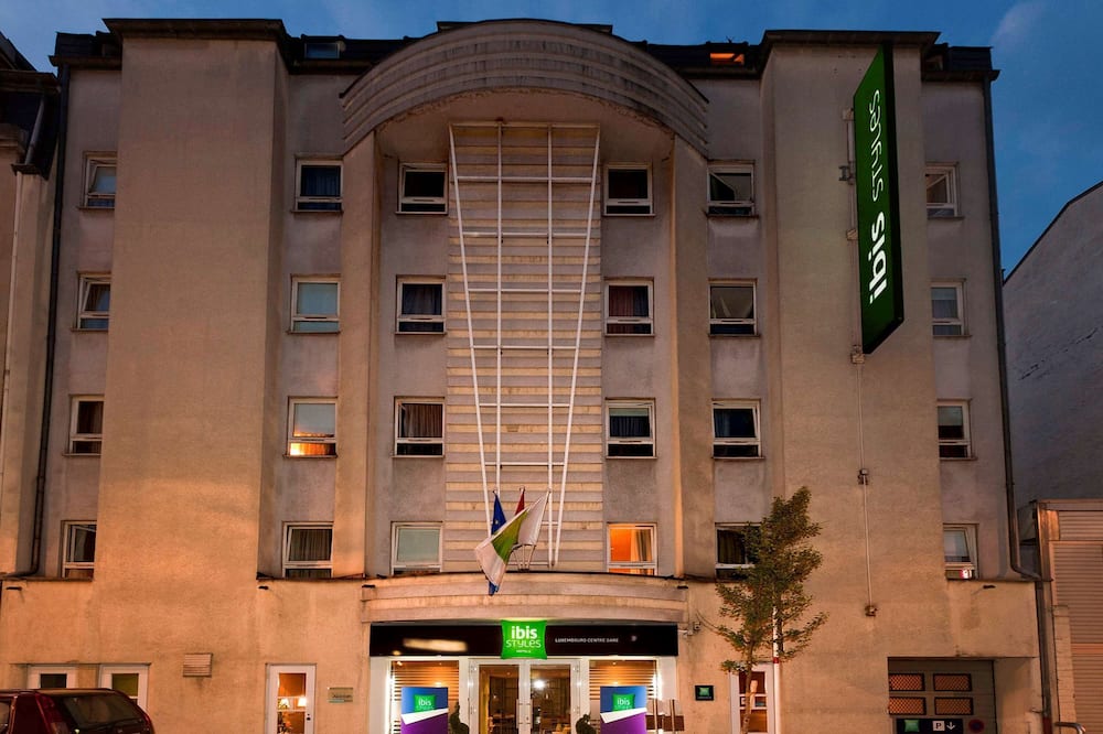 イビス スタイルズ ルクセンブルク センター ガール 写真