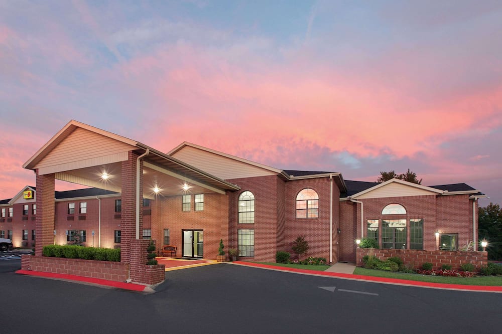 スーパー 8 バイ ウィンダム ローウェル / ベントンビル / ロジャース エリア 写真