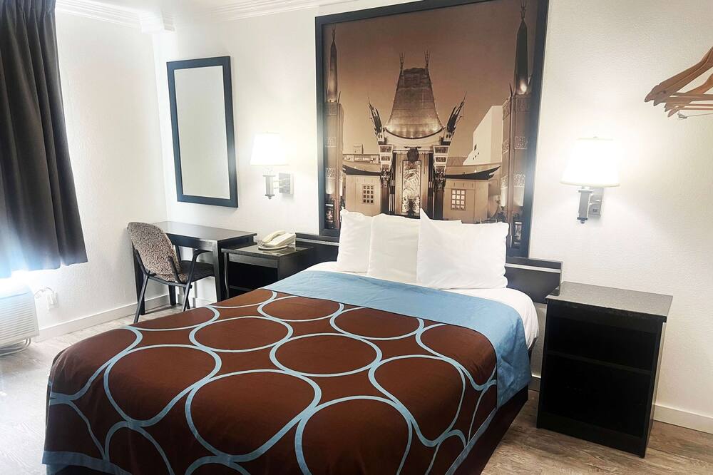 スーパー 8 バイ ウィンダム ハリウッド / LA エリア 写真