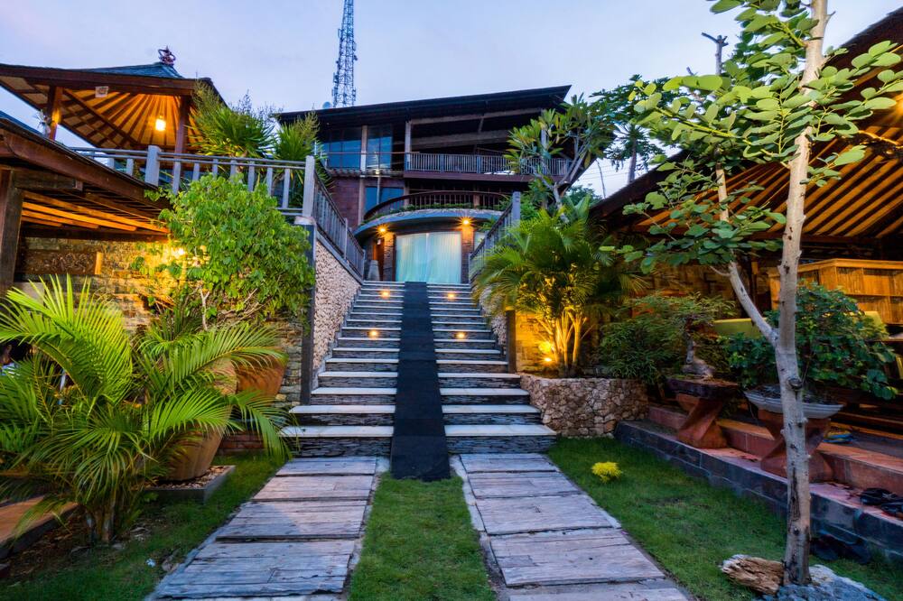 ジェンガラ ヒル 写真