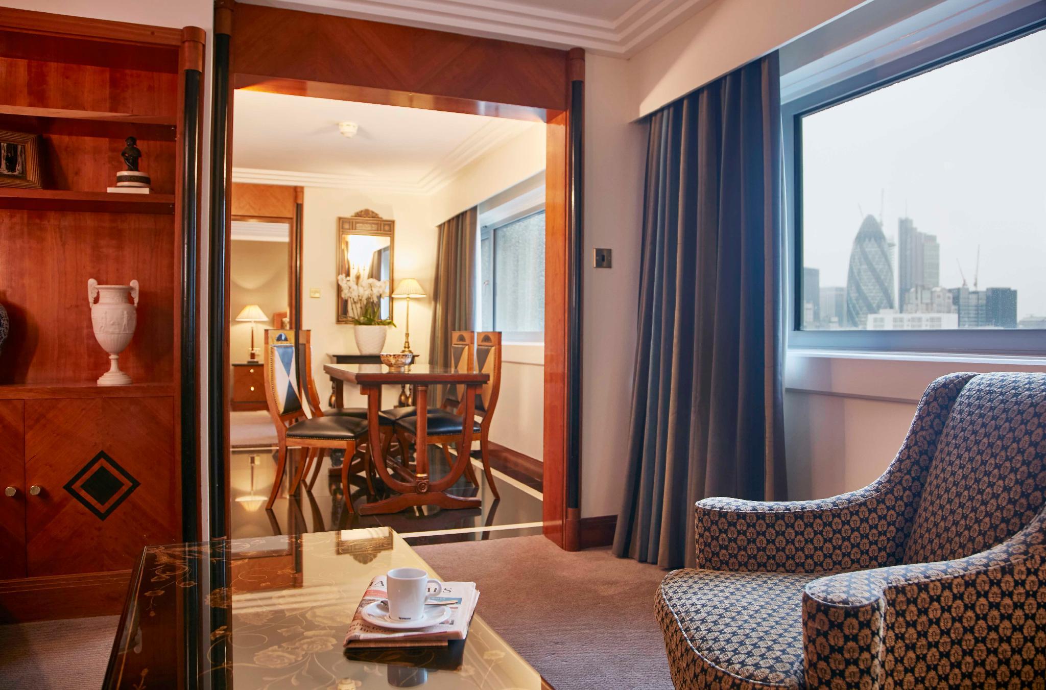 ザ タワー ホテル バイ シスル 写真