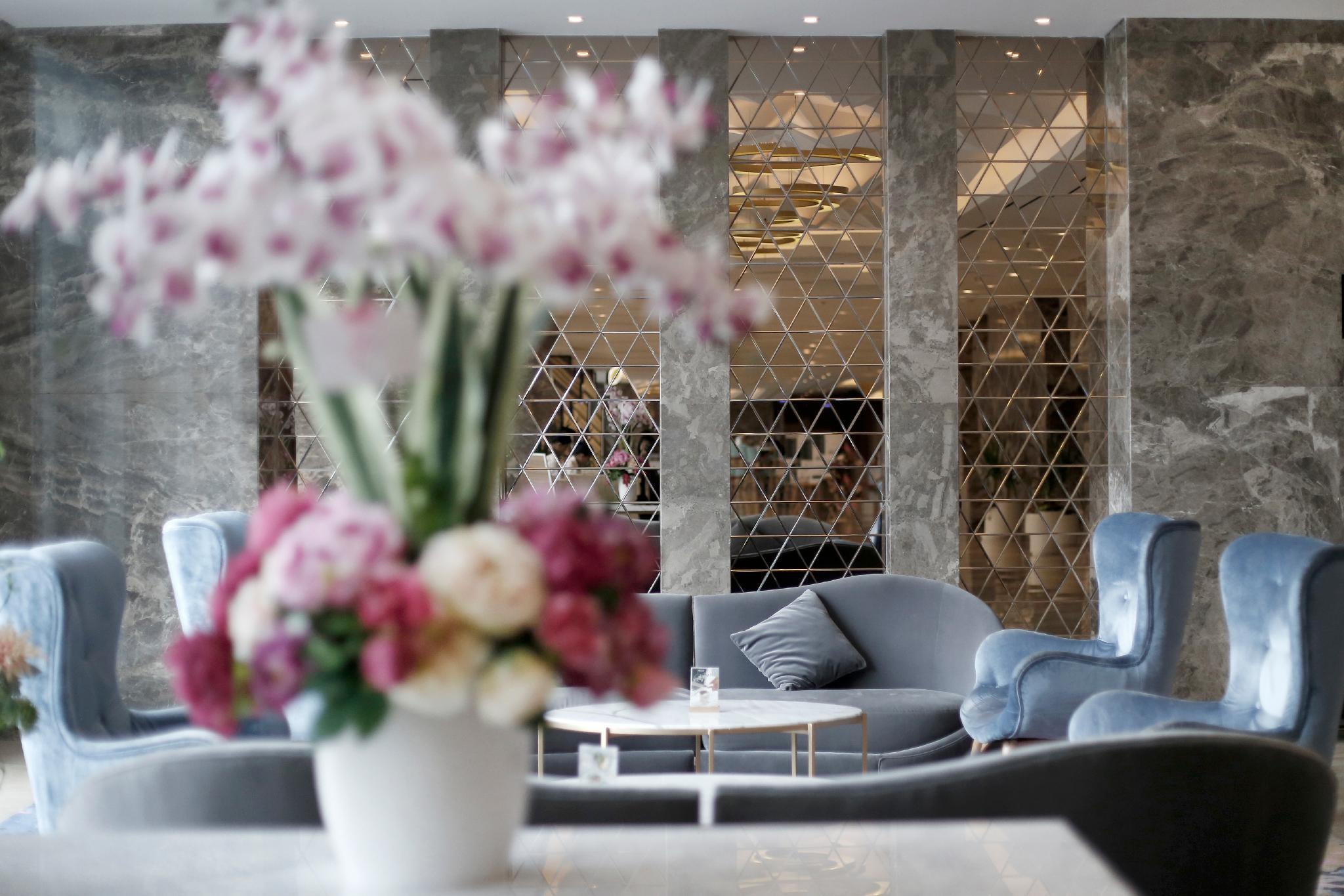 グランド オーチャーズ ホテル クマヨラン 写真