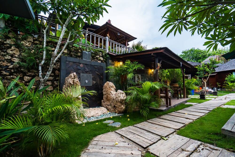 ジェンガラ ヒル 写真