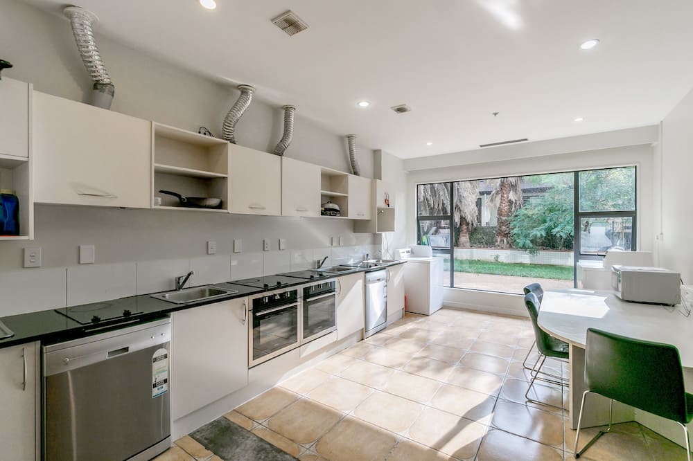 ブルバード ホテル 写真