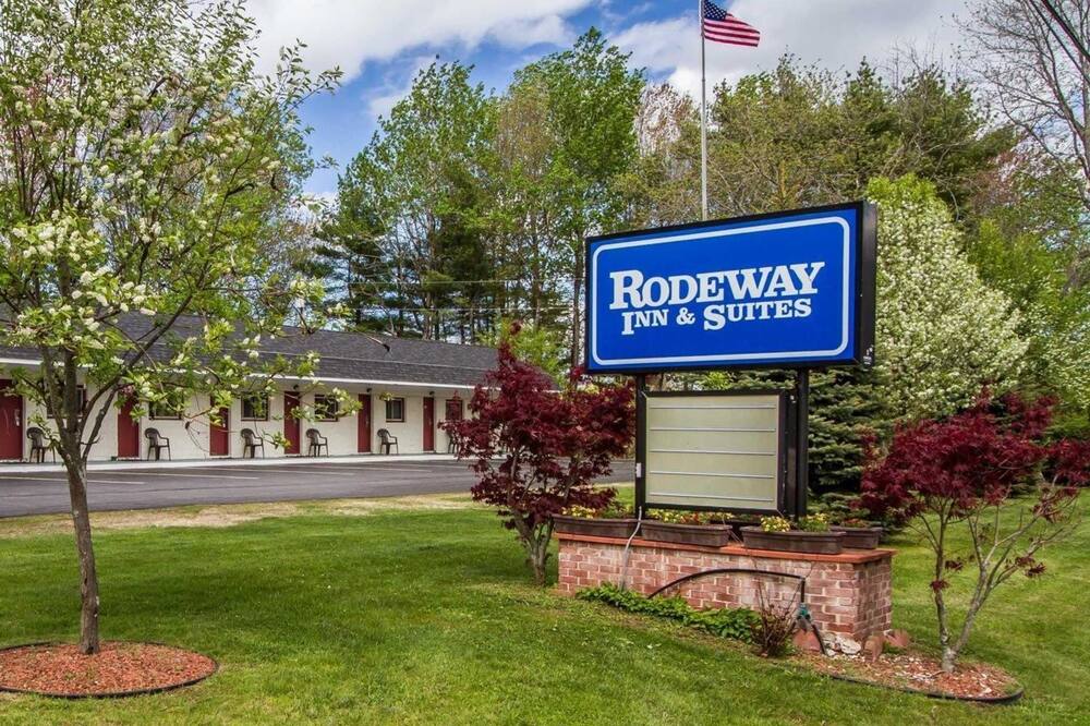 ロードウェイ イン & スイーツ ブランズウィック ニア ハイウェイ 1 写真