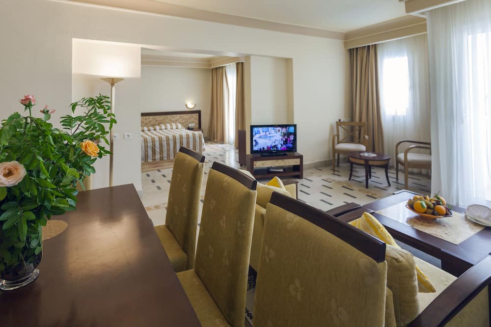 エル ムラディ トズール 写真