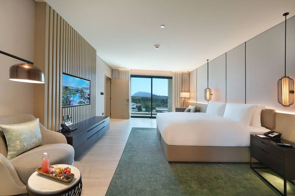 アル アイン ロタナ 写真