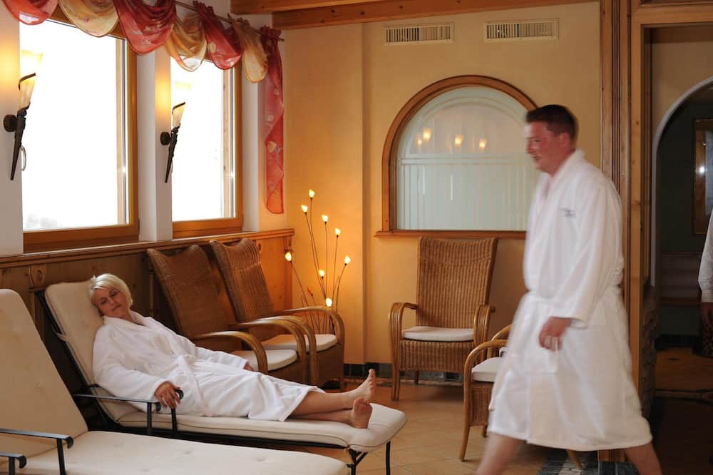 ホテル ポスト カップル 写真