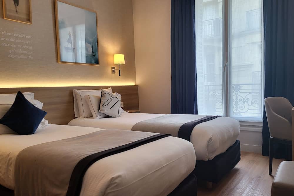 ホテル マグダ シャンゼリゼ 写真