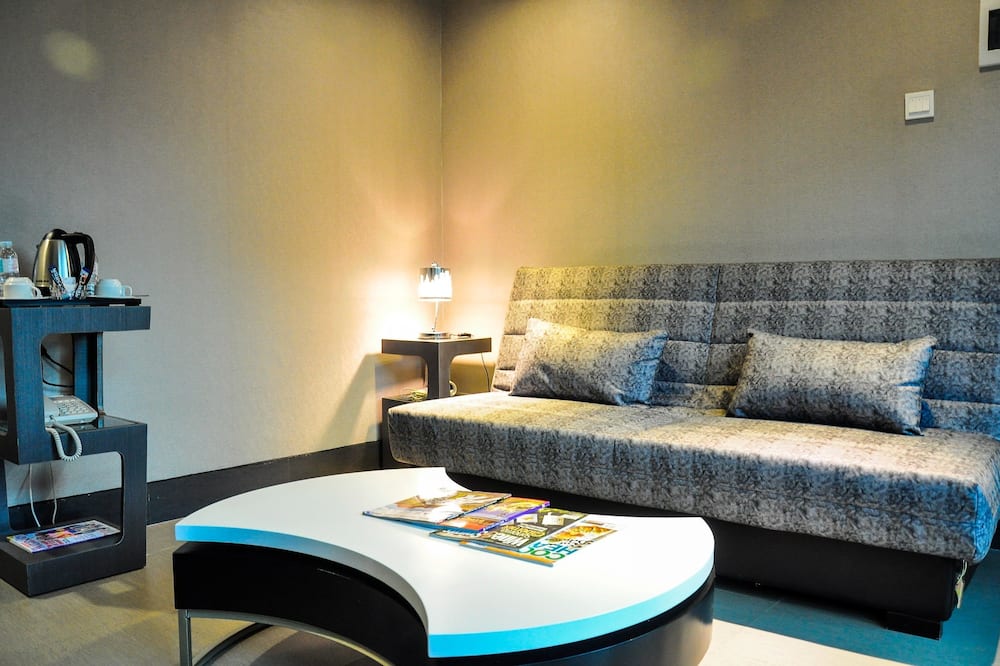 エロイザ ロイヤル スイーツ 写真